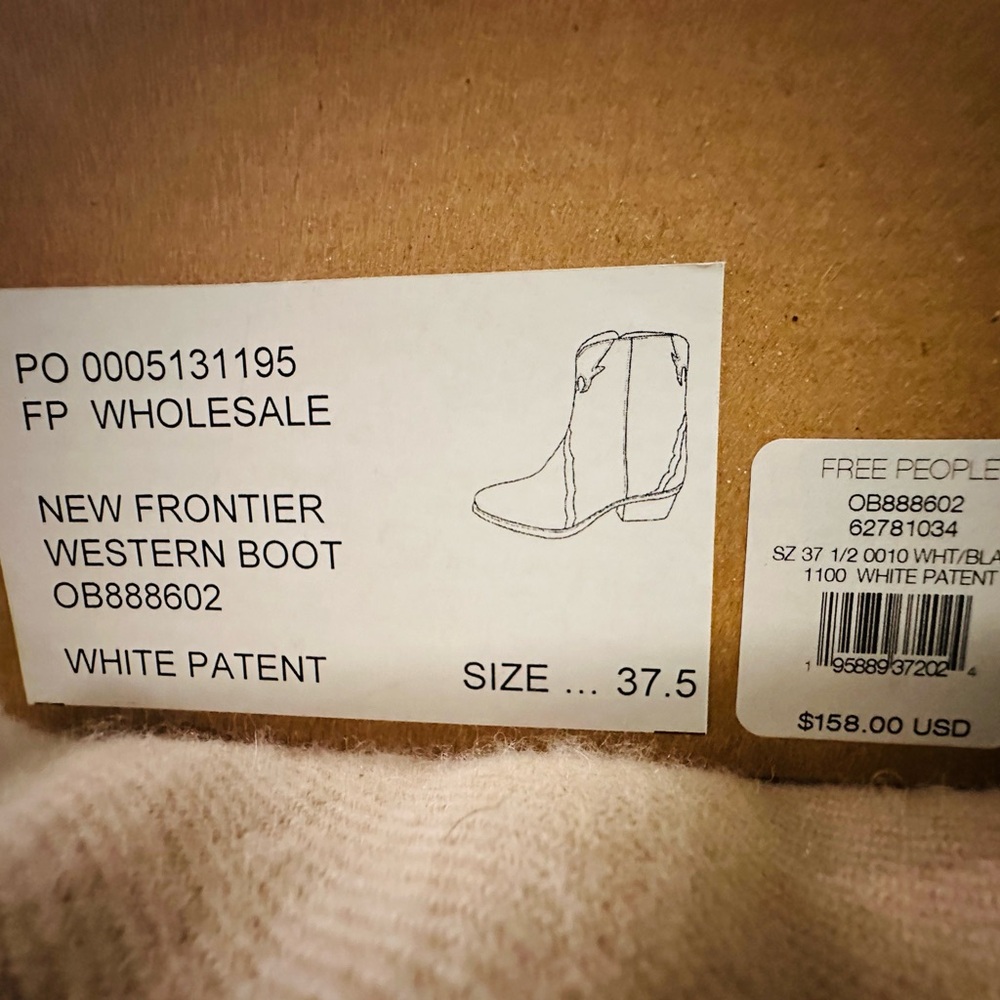 NEW in box FREE PEOPLE White Patent New Frontier Western Boot